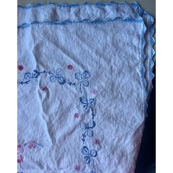 Vintage White Linen Tablecloth Blue Crocheted Edge & Floral Cross Stitch Embroid - Picture 1 of 9